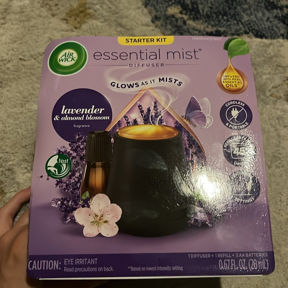NWT Air Wick Essential Mist Starter Kit Lavender and Almond Blossom - Picture 6 of 6